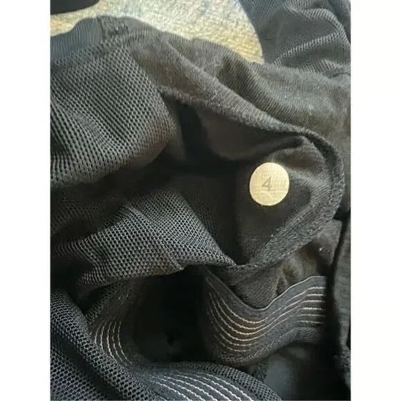 Lululemon Dance : Grace Black Athletic Tank Top w Mesh Panels Size 4 - Picture 3 of 3